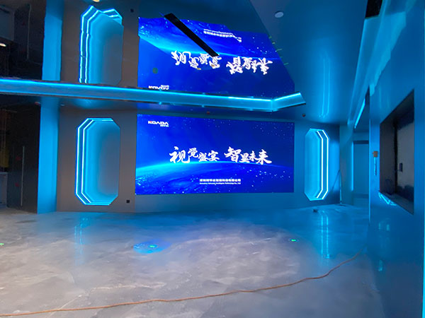 济南 鼎冠鑫星 台球连锁应用柯华达P2.5室内全彩LED显示屏